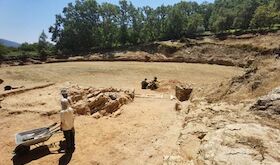 Fundacin de Estudios Romanos y el MNAR participan en la Campaa  de Excavacin en el Anfiteatro de Ammaia