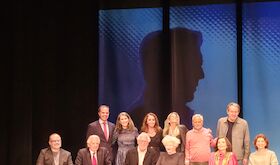 Homenaje al Nobel peruano durante la inauguracin de la VI Bienal de Novela Mario Vargas Llosa en Cceres