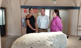 El Museo de Cceres expone el verraco geminado recuperado en el embalse de Valdecaas El Museo de Cceres expone el verraco geminado recuperado en el embalse de Valdecaas