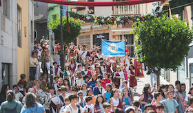 Ms de 1500 alumnos de centros escolares de Mrida participan en la Nominatio y Lavreatio