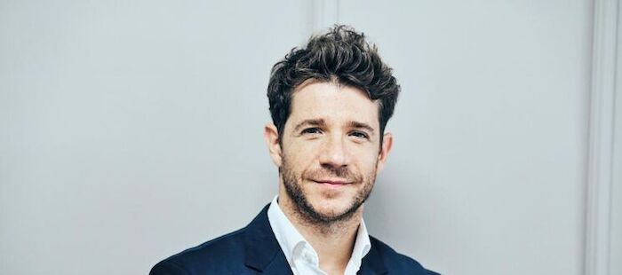 Andrés Salado vuelve a dirigir a la Orquesta de Extremadura fomentando talento joven