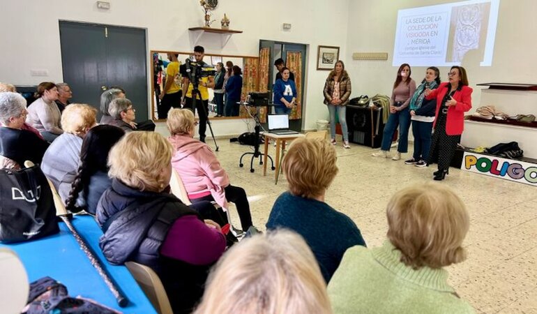 Programa Lazos y MNAR ofrecen una actividad arqueolgica a los mayores de Nueva Ciudad en Mrida