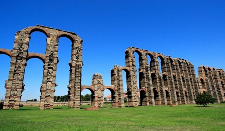 Merida acoger el acto de la Junta para celebrar por primera vez el Da del Turismo