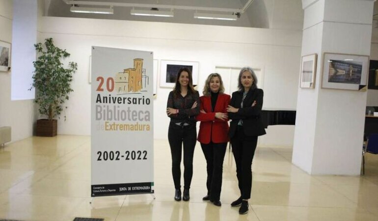 Consejera de Cultura presenta la programacin 20 aniversario de la Biblioteca de Extremadura 